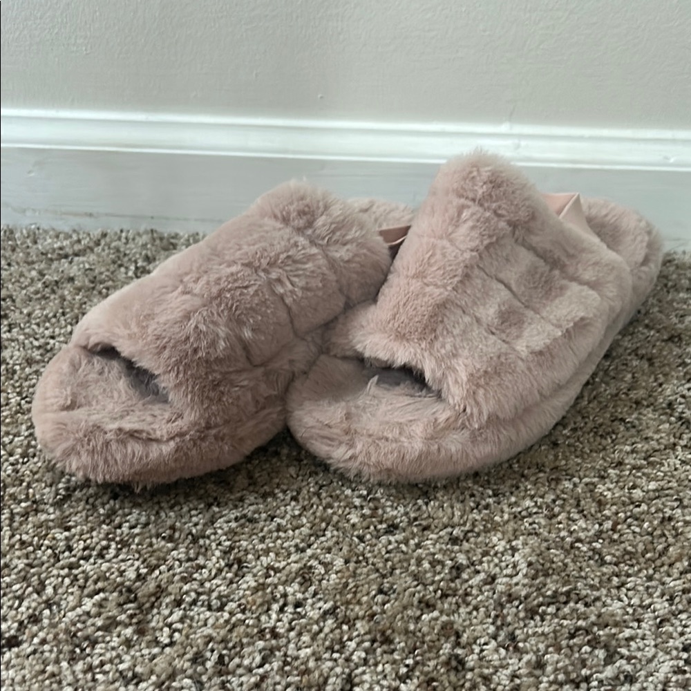 Plush Pink Open-Toe Slippers